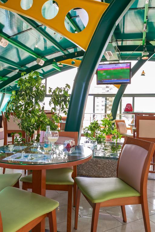 Green Center Gili Гостивар Экстерьер фото